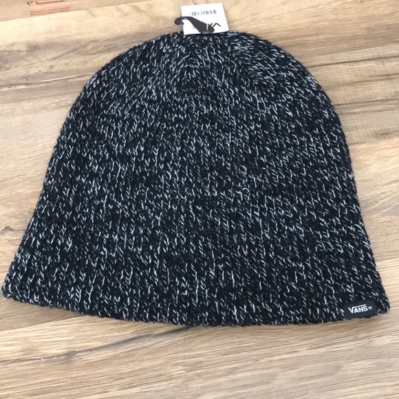 Vans Accessories - VANS BEANIE BRAND NEW